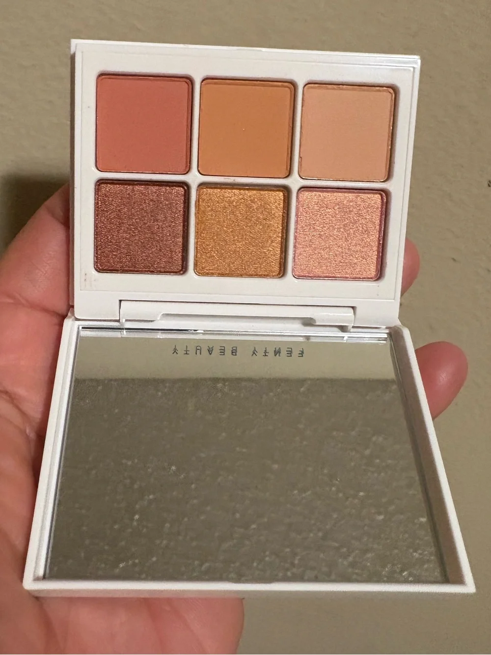 Fenty Beauty Snap Shadows Eyeshadow Palette —5 PEACH 🍑 Brand New Never Used.